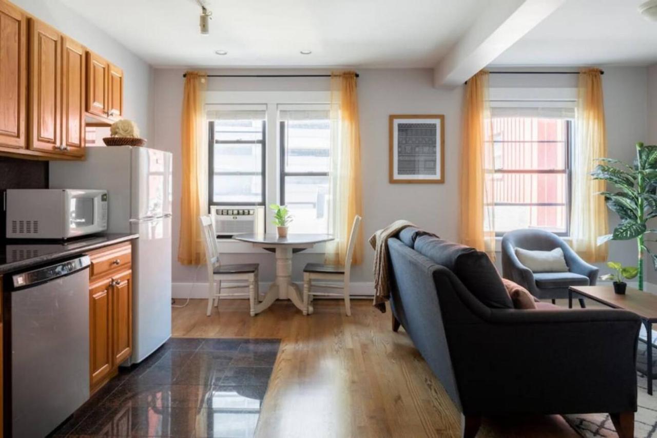 Charming Theater District 1br * Boston